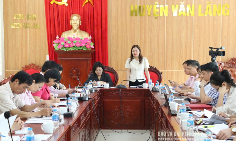 Kiểm tra, giám sát công tác tín dụng chính sách tại huyện Văn Lãng