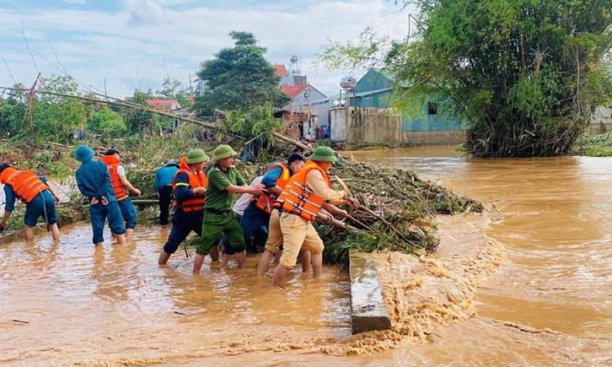 Thủ tướng yêu cầu tập trung ứng phó nguy cơ mưa lớn, sạt lở đất, lũ quét và chủ động phòng chống thiên