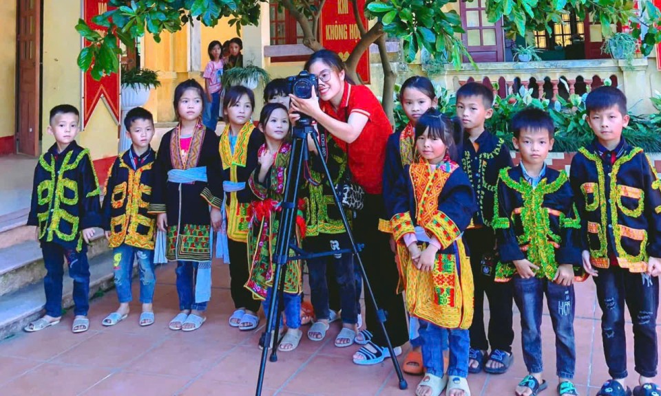 “Bóng hồng” làm báo