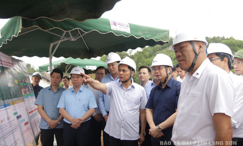 Đoàn kiểm tra số 5 làm việc với các địa phương về tình hình thực hiện các dự án cao tốc