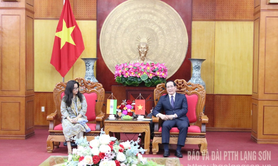 Lãnh đạo tỉnh tiếp xã giao Đoàn công tác Đại sứ quán Ấn Độ tại Việt Nam