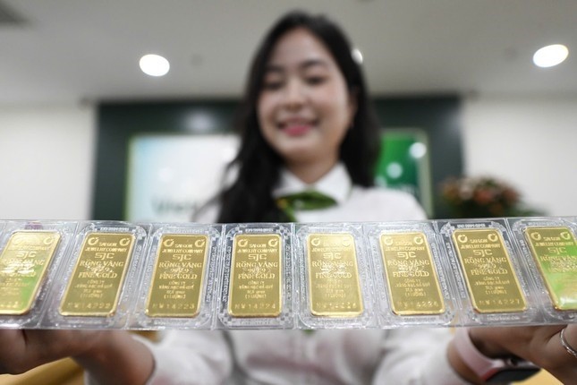 Giá vàng hôm nay (chiều 1-6): Neo ở ngưỡng cao. Ảnh minh họa/ vietnamnet.vn
