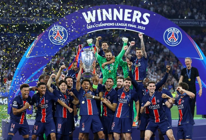 PSG lên ngôi vô địch nhờ lối chơi tập thể đầy biến ảo.