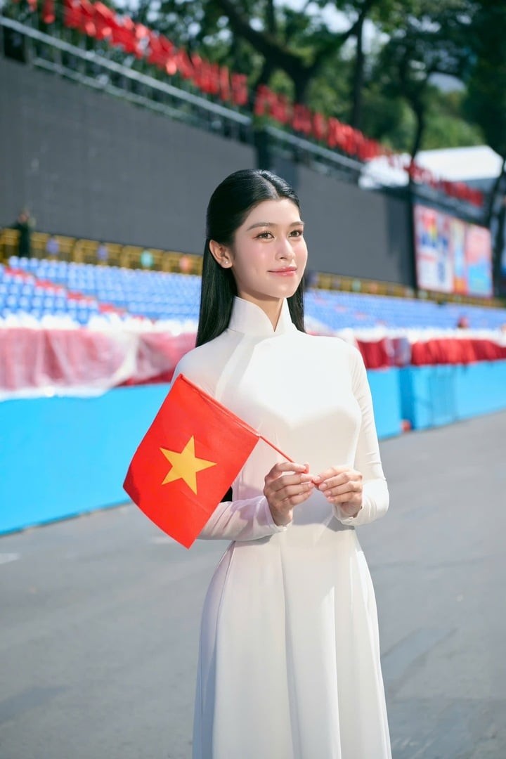 Dù chưa từng nghĩ đến việc thi sắc đẹp, Thanh Thảo vẫn mạnh dạn ghi danh như một thử thách mới cho tuổi trẻ. “Tôi không phải người có xuất phát điểm nổi bật trong giới sắc đẹp, nhưng tôi tin rằng bản lĩnh và sự tử tế cũng có thể tạo nên dấu ấn”, cô nói.