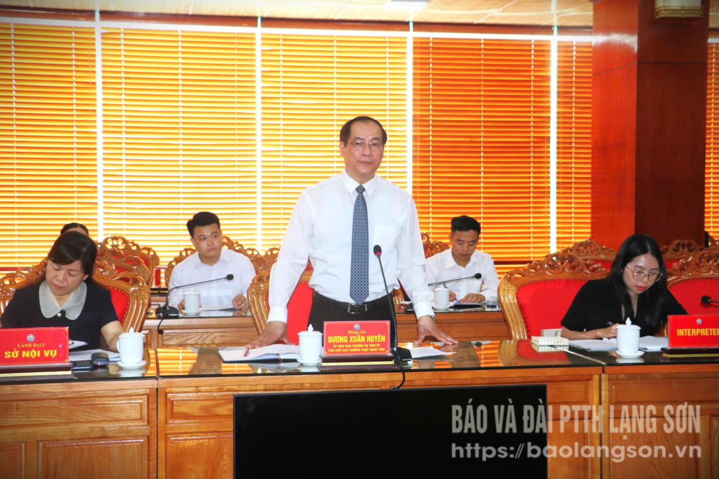 Đồng chí Dương Xuân Huyên, Ủy viên Ban Thường vụ Tỉnh ủy, Phó Chủ tịch Thường trực UBND tỉnh phát biểu tại buổi làm việc