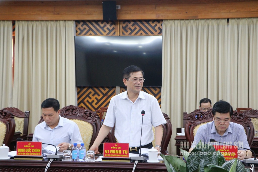 Lãnh đạo Đảng ủy các cơ quan Đảng tỉnh đóng góp ý kiến vào dự thảo lần 5 báo cáo chính trị trình Đại hội đại biểu Đảng bộ tỉnh lần thứ XVIII