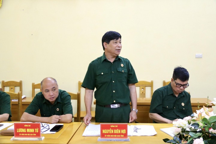 Đại biểu phát biểu thảo luận tại hội nghị