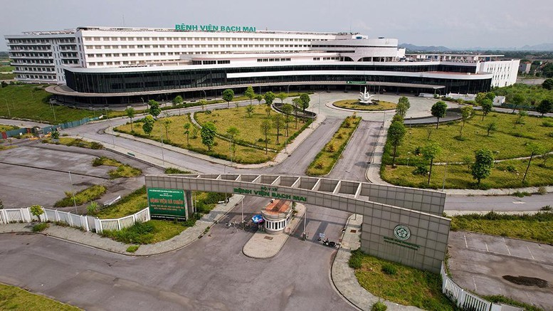 Sẵn sàng phương án, kế hoạch bố trí, luân phiên các bác sĩ, nhân viên y tế có trình độ chuyên môn, tay nghề cao về làm việc tại Cơ sở 2 ngay sau khi 02 Dự án hoàn thành đưa vào hoạt động.