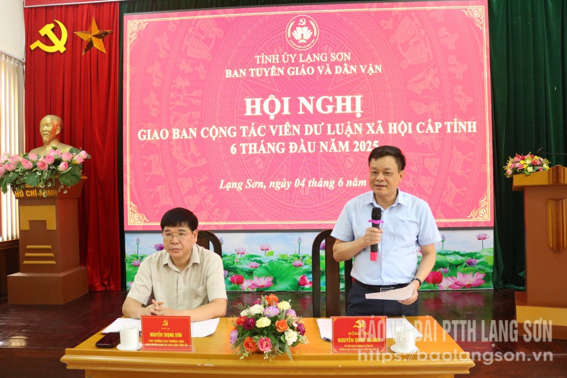 Đồng chí Nguyễn Quốc Khánh, Ủy viên Ban Thường vụ Tỉnh ủy, Trưởng Ban Tuyên giáo và Dân vận Tỉnh ủy phát biểu tại hội nghị