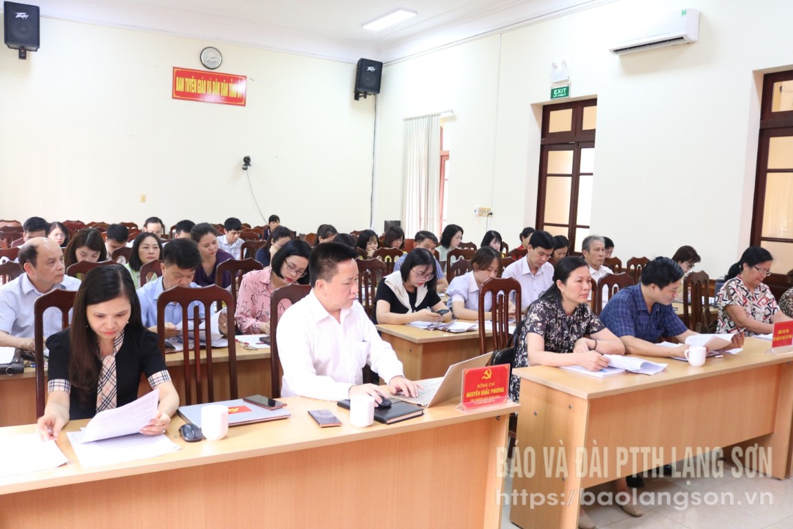 Các đại biểu dự hội nghị giao ban cộng tác viên DLXH cấp tỉnh 6 tháng đầu năm 2025