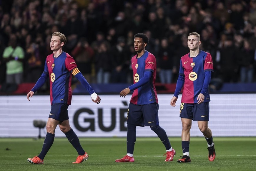 UEFA đang cân nhắc trừng phạt Barcelona. Ảnh: Getty