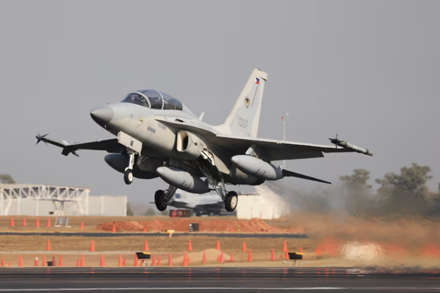 Máy bay chiến đấu hạng nhẹ FA-50 của Không quân Philippines. Ảnh: Defense News