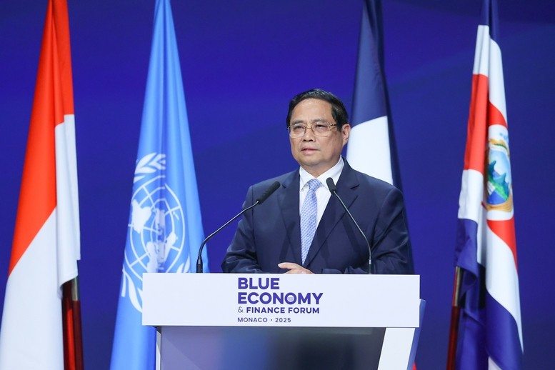 Thủ tướng Phạm Minh Chính phát biểu tại Diễn đàn Kinh tế và Tài chính xanh, trong khuôn khổ Hội nghị UNOC 3 - Ảnh VGP/Nhật Bắc
