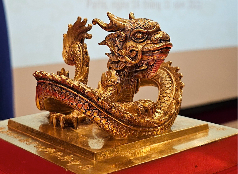 Ấn vàng