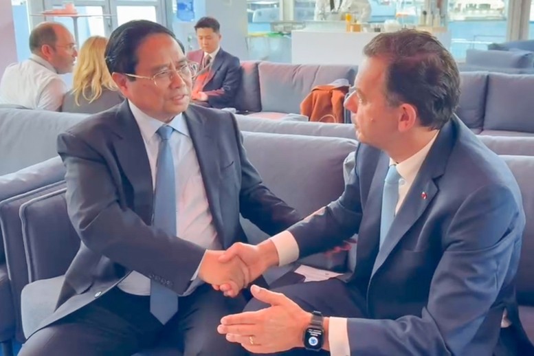 Thủ tướng Phạm Minh Chính và Thủ tướng Bồ Đào Nha Luis Montenegro - Ảnh: VGP