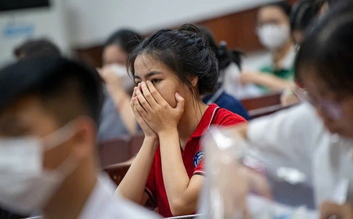 Nhiều thí sinh thấy sốc khi nhiều trường bỏ tổ hợp khối C00 khỏi danh mục xét tuyển.