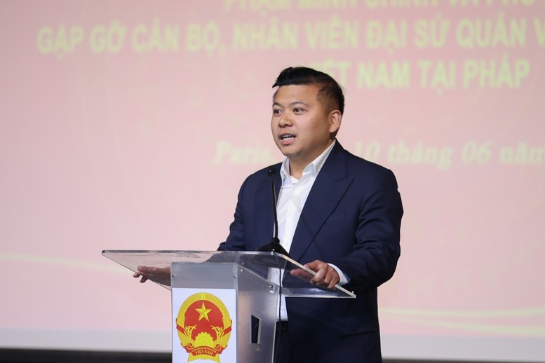 Thay mặt Hội Thanh niên Sinh viên Việt Nam tại Pháp (UEVF), hội đoàn đại diện cho hơn 15.000 thanh niên, sinh viên, anh Nguyễn Phan Bảo Thụy bày tỏ tâm đắc với Nghị quyết 57 - Ảnh: VGP/Nhật Bắc