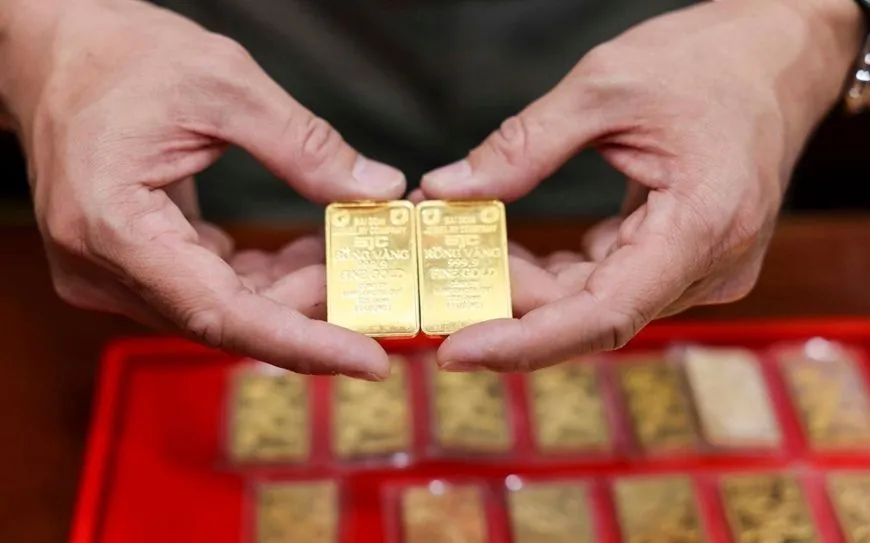 Giá vàng hôm nay (12-6): Vàng miếng SJC đang neo ở ngưỡng 118,8 triệu đồng/lượng bán ra. Ảnh minh họa: vtv.vn