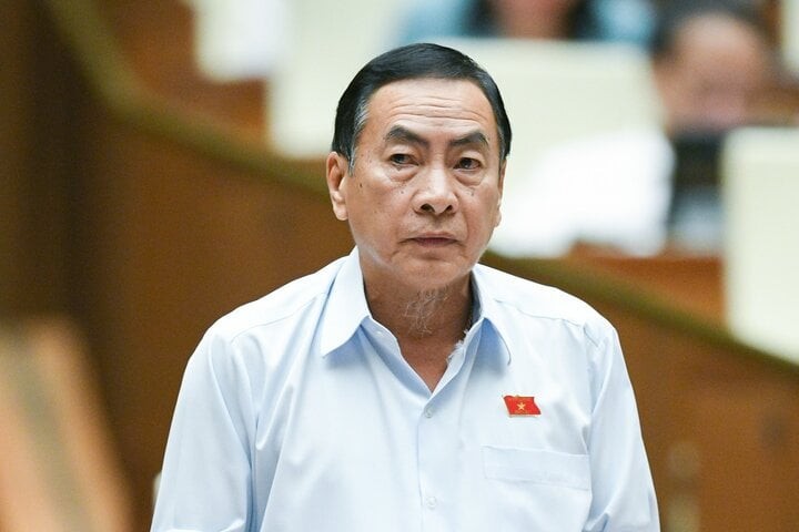 Đại biểu Phạm Văn Hòa (Đoàn Đồng Tháp).