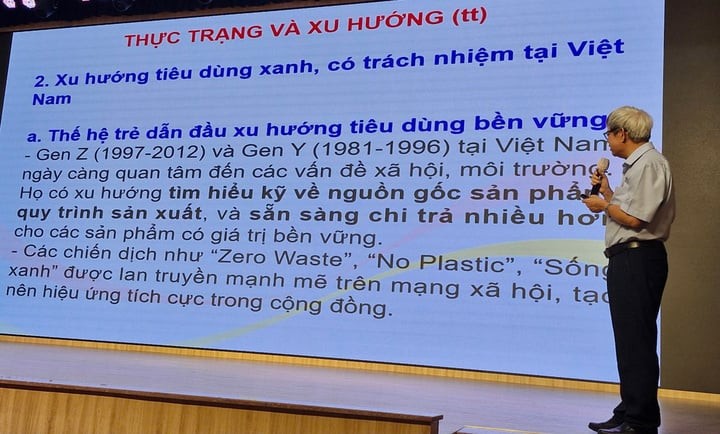 PGS. TS Phùng Chí Sỹ chia sẻ về xu hướng tiêu dùng xanh, có trạch nhiệm tại Việt Nam.