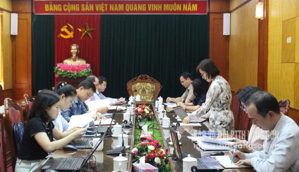 Văn phòng Đoàn đại biểu Quốc hội và HĐND tỉnh phối hợp với Báo và Đài PTTH Lạng Sơn tổ chức họp đánh giá quy chế phối hợp