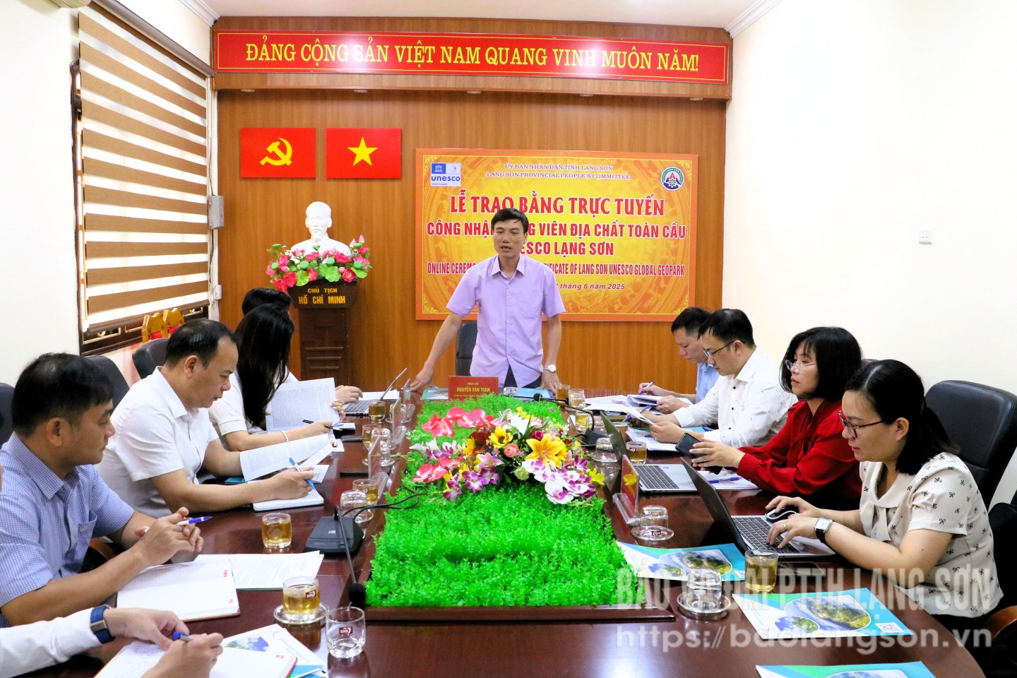 Đồng chí Nguyễn Văn Toán, Phó Bí thư Đảng ủy UBND tỉnh, Trưởng Đoàn kiểm tra phát biểu kết luận buổi kiểm tra
