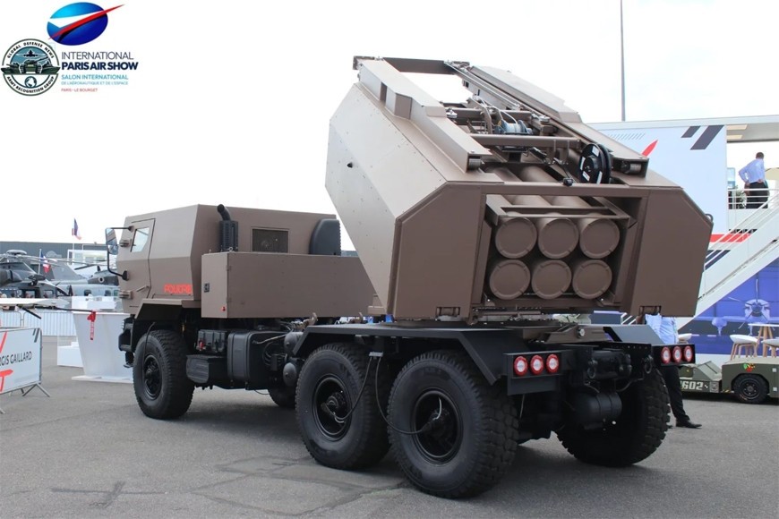Pháo phản lực phóng loạt Foudre hỗ trợ nhiều cấu hình tải trọng. Ảnh: Army Recognition