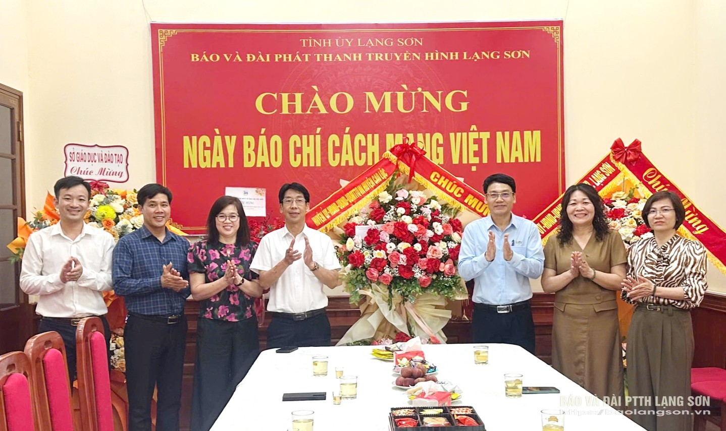 huyen,uy,cao,loc,17412318.jpg