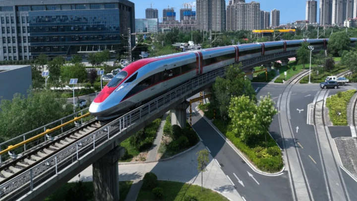 Luật đường sắt sửa đổi nhằm tháo gỡ vướng mắc cho việc triển khai xây dựng đường sắt (Ảnh minh hoạ).