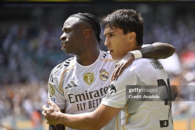 Real Madrid bị Al Hilal cầm hòa dù được đánh giá
