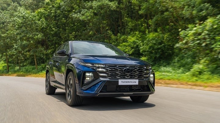 N Line là dòng sản phẩm mang phong cách thể thao của Hyundai, lấy cảm hứng từ thương hiệu hiệu suất cao Hyundai N Performance.
