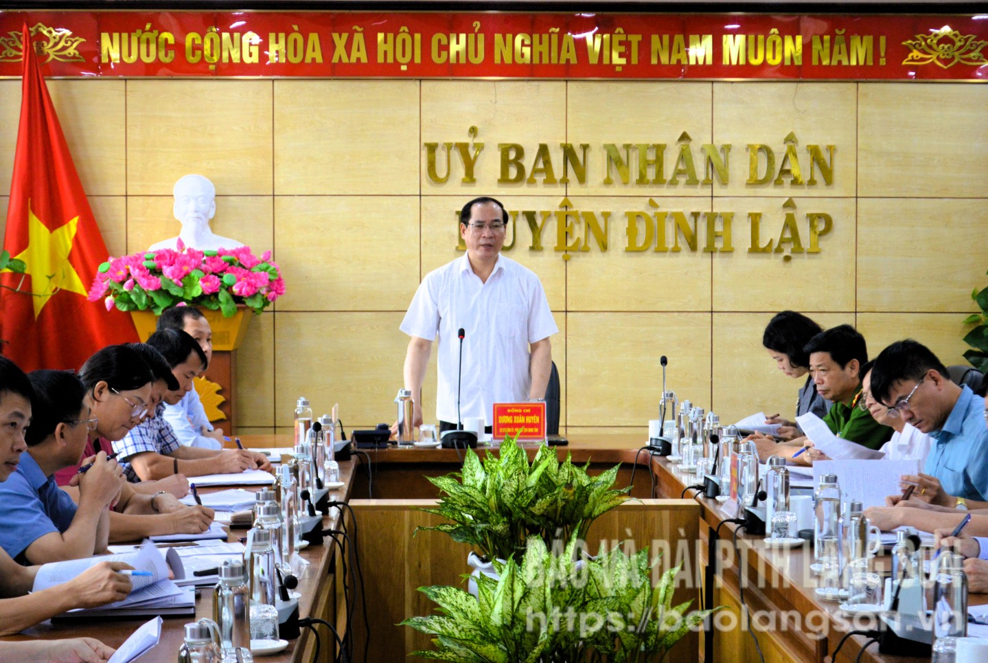 Đồng chí Dương Xuân Huyên, Ủy viên Ban Thường vụ Tỉnh ủy, Phó Chủ tịch Thường trực UBND tỉnh phát biểu tại