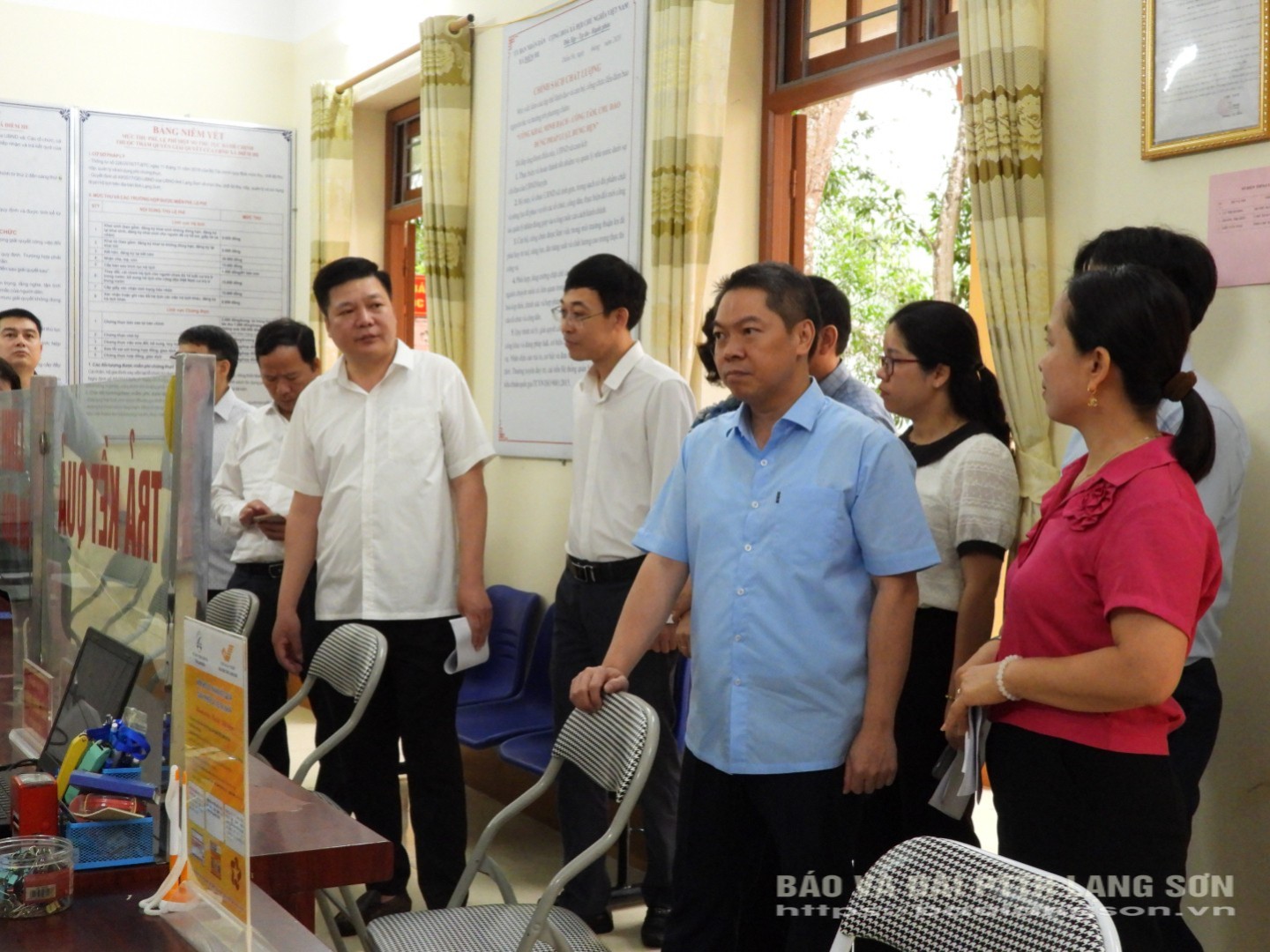 Đồng chí Phó Chủ tịch UBND tỉnh kiểm tra cơ sở vật chất trung tâm phục vụ hành chính công tại xã Điềm He