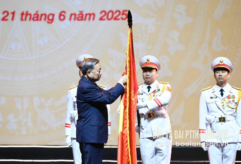 Tổng Bí thư Tô Lâm đã trao Huân chương Hồ Chí Minh lần thứ hai tặng báo chí cách mạng Việt Nam.