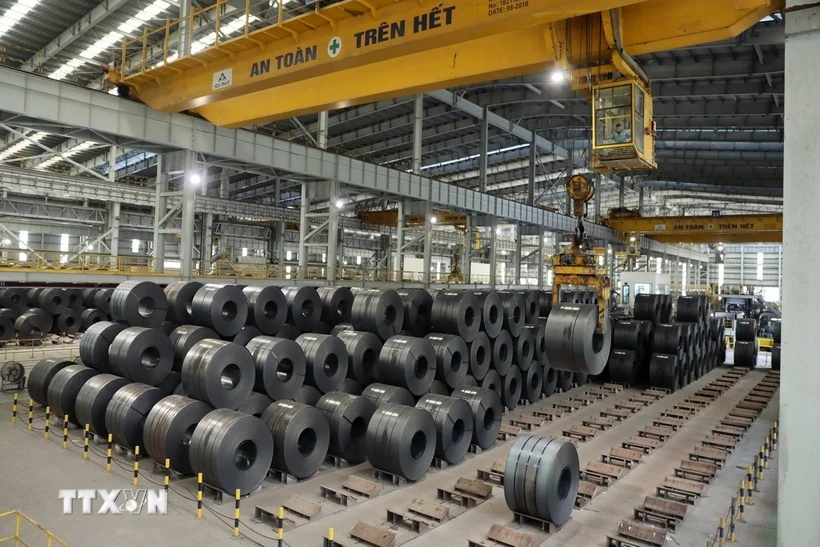 Sản phẩm thép cuộn cán mỏng của Hòa Phát. (Ảnh: Quốc Khánh/TTXVN)