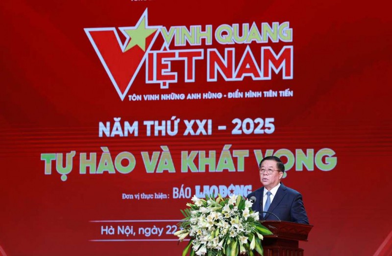 Đồng chí Nguyễn Trọng Nghĩa, Ủy viên Bộ Chính trị, Bí thư Trung ương Đảng, Trưởng Ban Tuyên giáo và Dân vận Trung ương phát biểu tại chương trình.