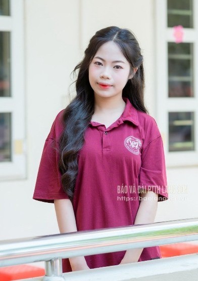 Em La Thanh Hà, thủ khoa chuyên Văn, Trường THPT chuyên Chu Văn An, tỉnh Lạng Sơn (năm học 2025 - 2026)