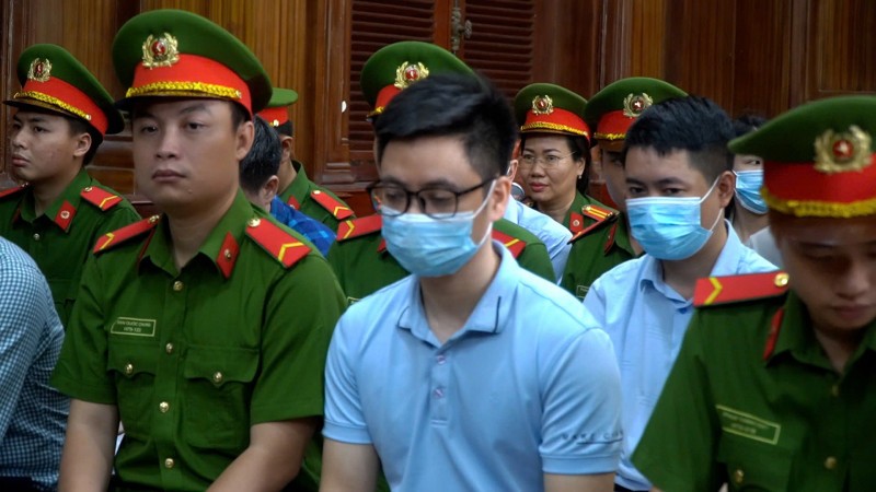 Các bị cáo tại phiên tòa.