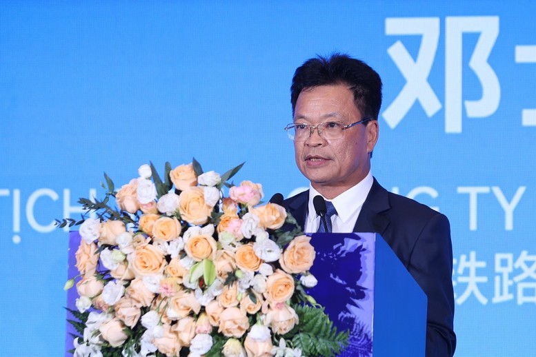 Chủ tịch Tổng Công ty Đường sắt Việt Nam Đặng Sỹ Mạnh phát biểu tại Diễn đàn kết nối doanh nghiệp Việt Nam - Trung Quốc - Ảnh: VGP/Nhật Bắc