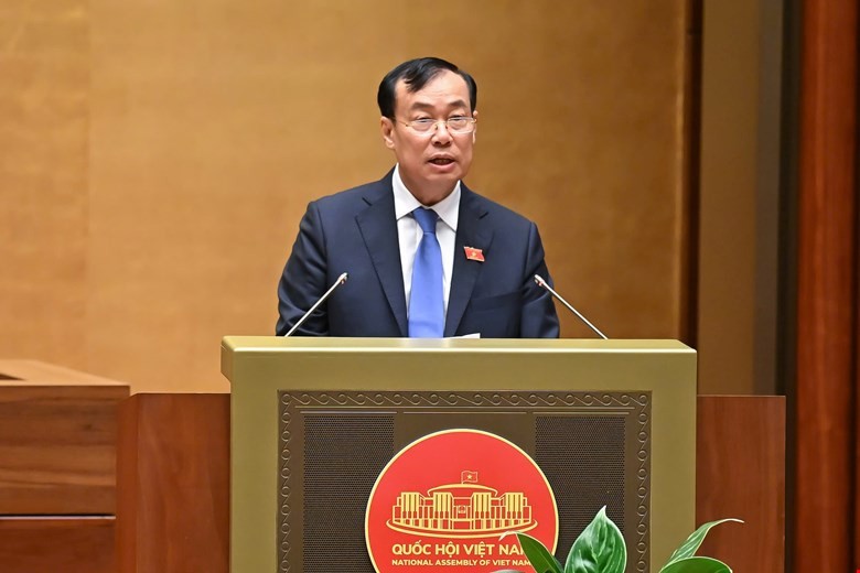Chủ nhiệm Uỷ ban Quốc phòng, An ninh và Đối ngoại Lê Tấn Tới trình bày báo cáo tiếp thu, giải trình, chỉnh lý dự thảo luật .