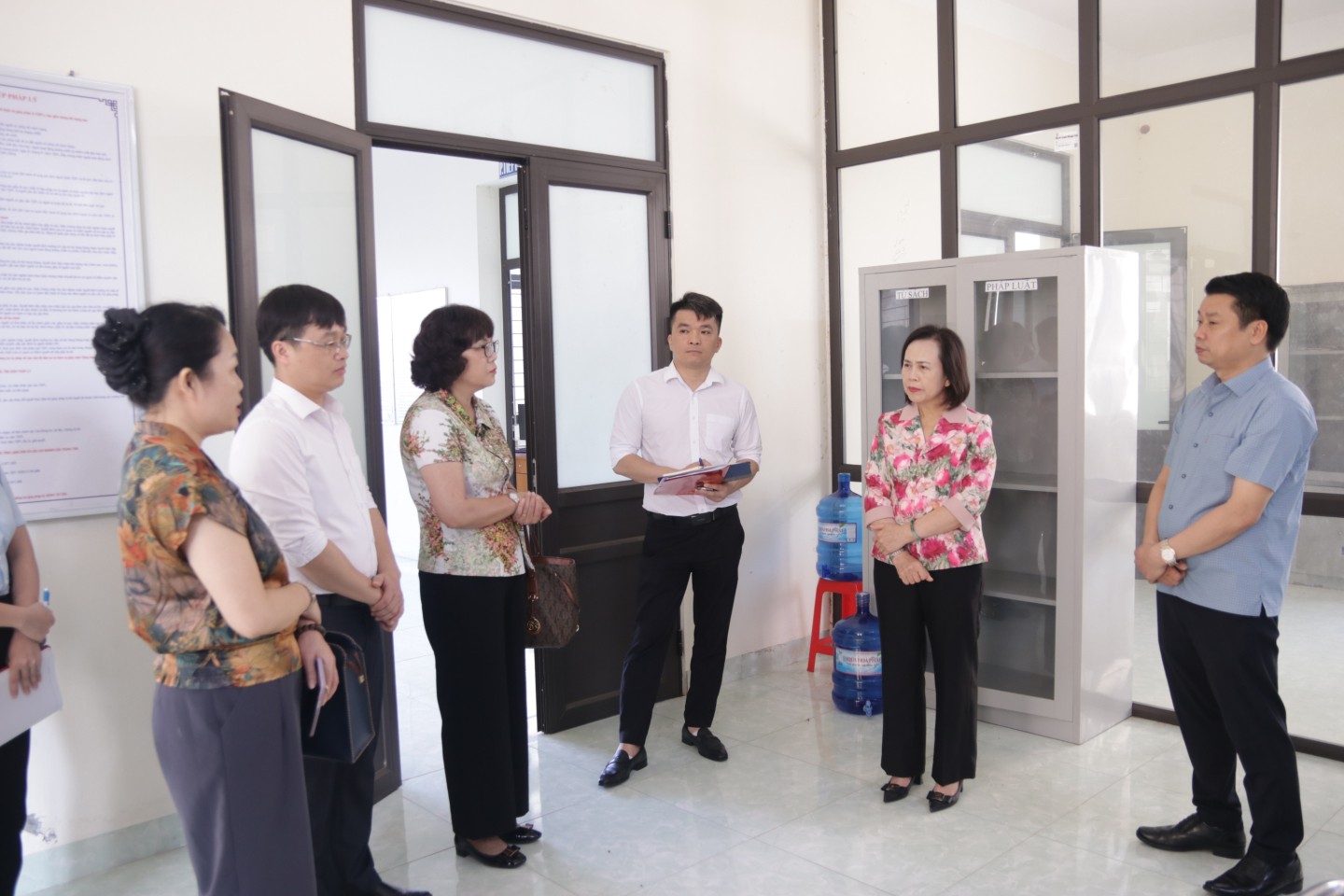 Tổ công tác số 1 kiểm tra cơ sở vật chất tại xã Hoàng Văn Thụ cũ