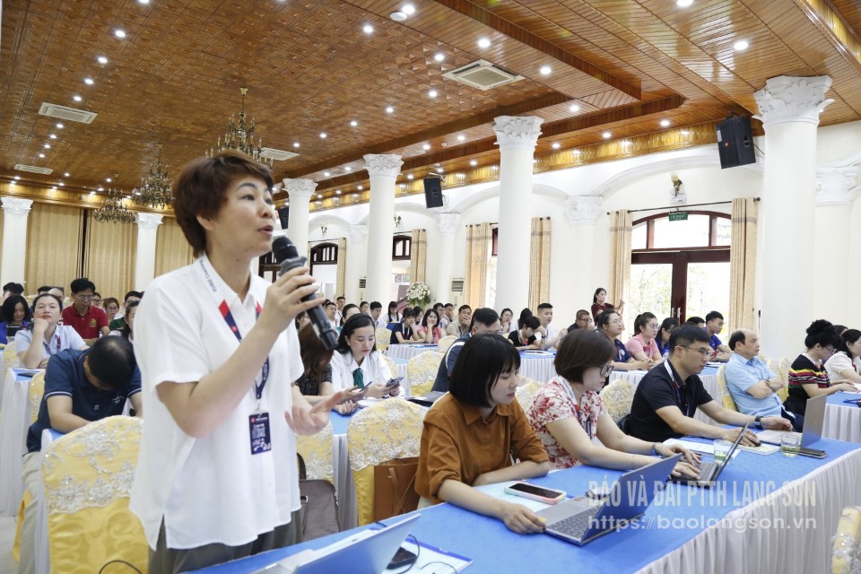 Các doanh nghiệp tham gia tập huấn ứng dụng trí tuệ nhân tạo phục vụ nâng cao hiệu quả sản xuất kinh doanh