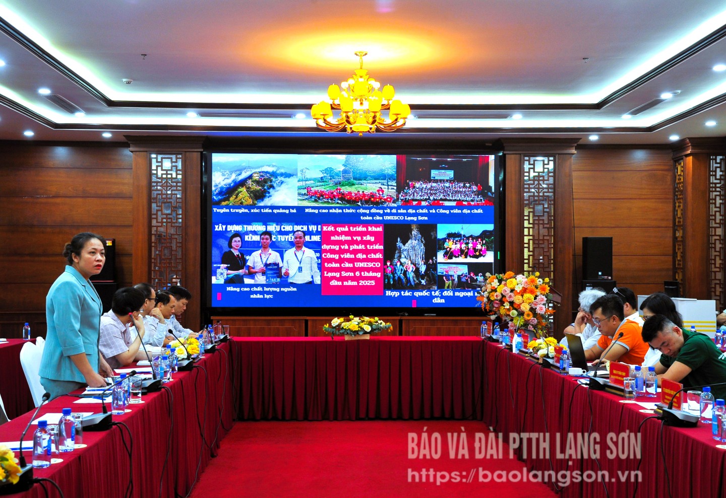 Đại diện Trung tâm Xúc tiến Đầu tư, Thương mại và Du lịch tỉnh Lạng Sơn báo cáo hoạt động của Công viên địa chất toàn cầu UNESCO Lạng Sơn 6 tháng đầu năm 2025