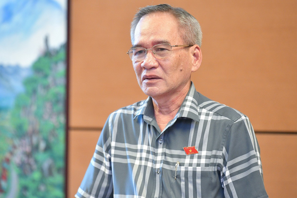 Ông Lữ Văn Hùng, Trưởng đoàn ĐBQH khóa XV tỉnh Cà Mau.