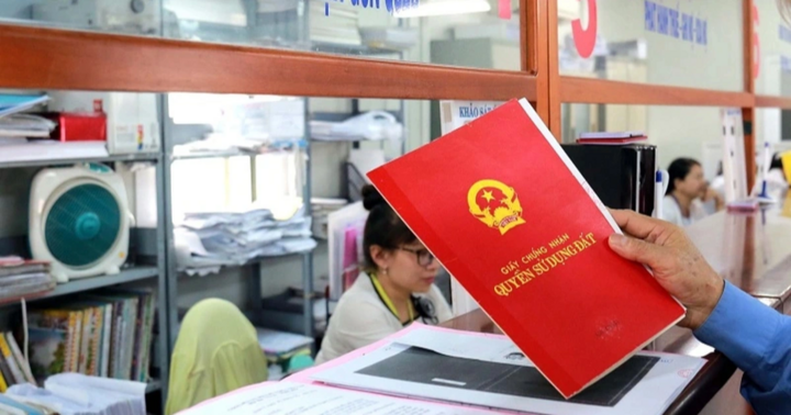 Từ 1/7, đơn vị nào sẽ cấp giấy chứng nhận quyền sử dụng đất? (Ảnh minh họa).