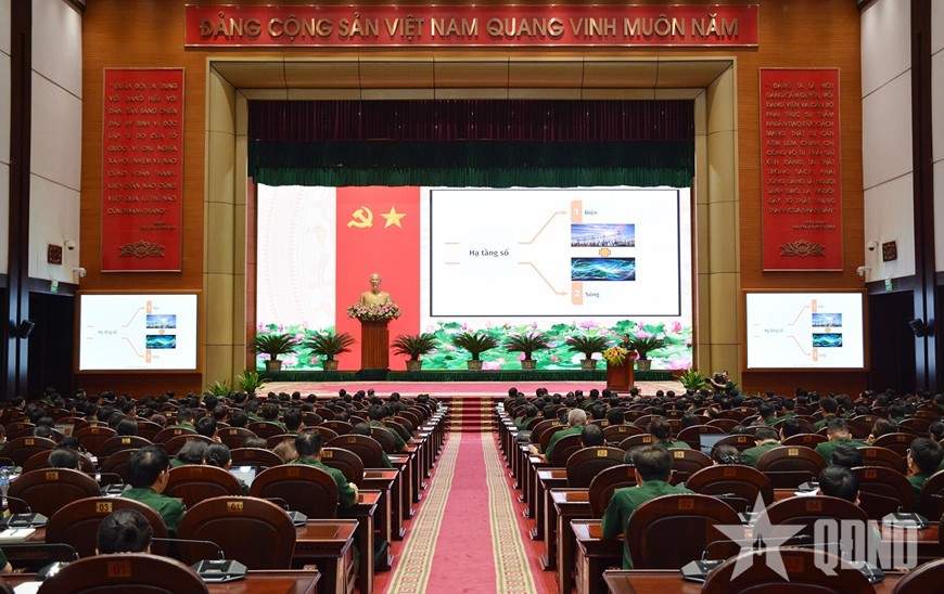 Quang cảnh Hội nghị quán triệt, triển khai thực hiện Phong trào “Bình dân học vụ số” và tập huấn công tác chuyển đổi số năm 2025 của Tổng cục Chính trị QĐND Việt Nam ngày 27-5-2025.