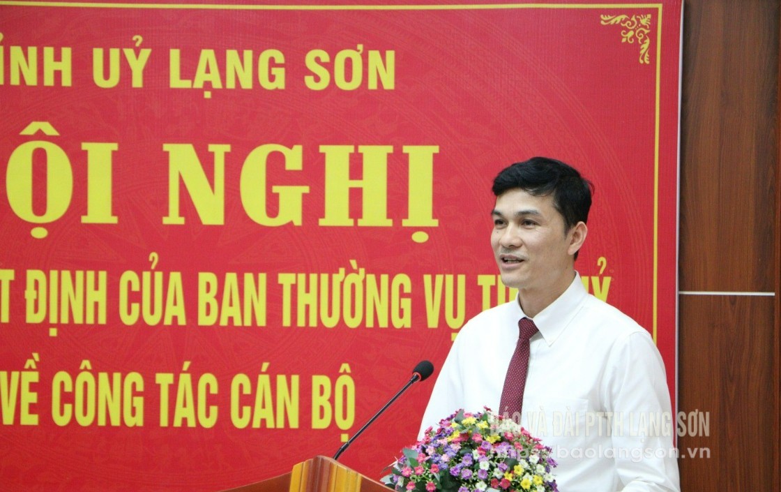 Đồng chí Sái Văn Đông phát biểu nhận nhiệm vụ tại hội nghị