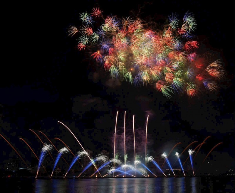 Màn trình diễn “Khát vọng vươn mình” của Đội pháo hoa  Z121 Vina Pyrotech – Việt Nam đã gây bất ngờ lớn khi vượt qua nhiều đối thủ sừng sỏ vào tranh tài tại đêm chung kết DIFF 2025.