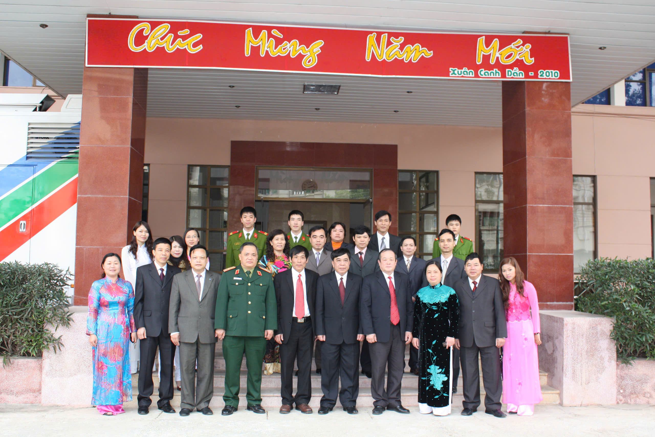 <div class=