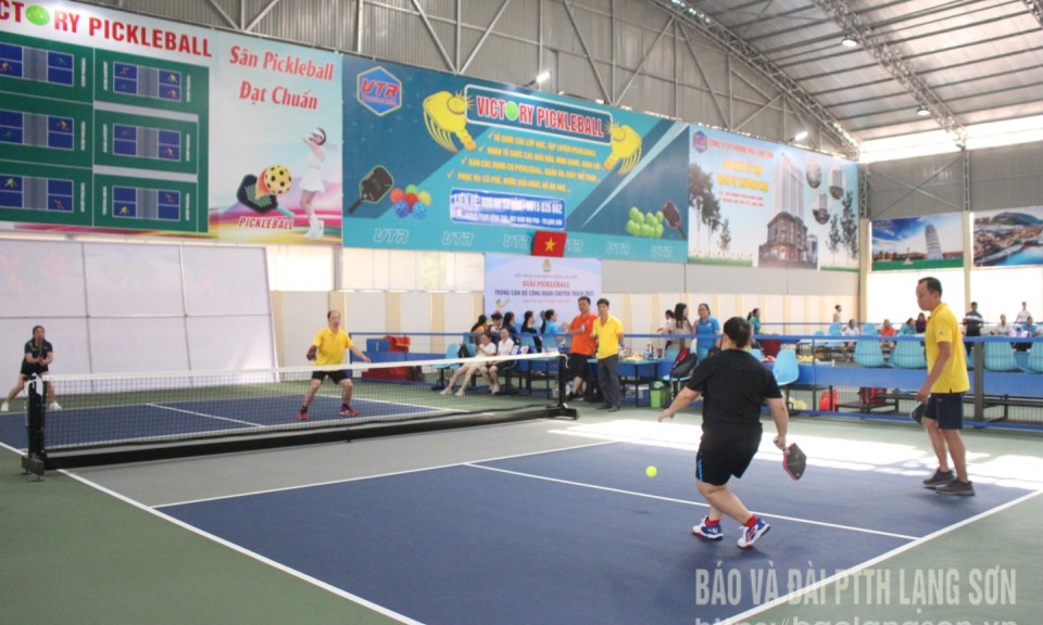 Giải Pickleball trong cán bộ công đoàn chuyên trách 2025
